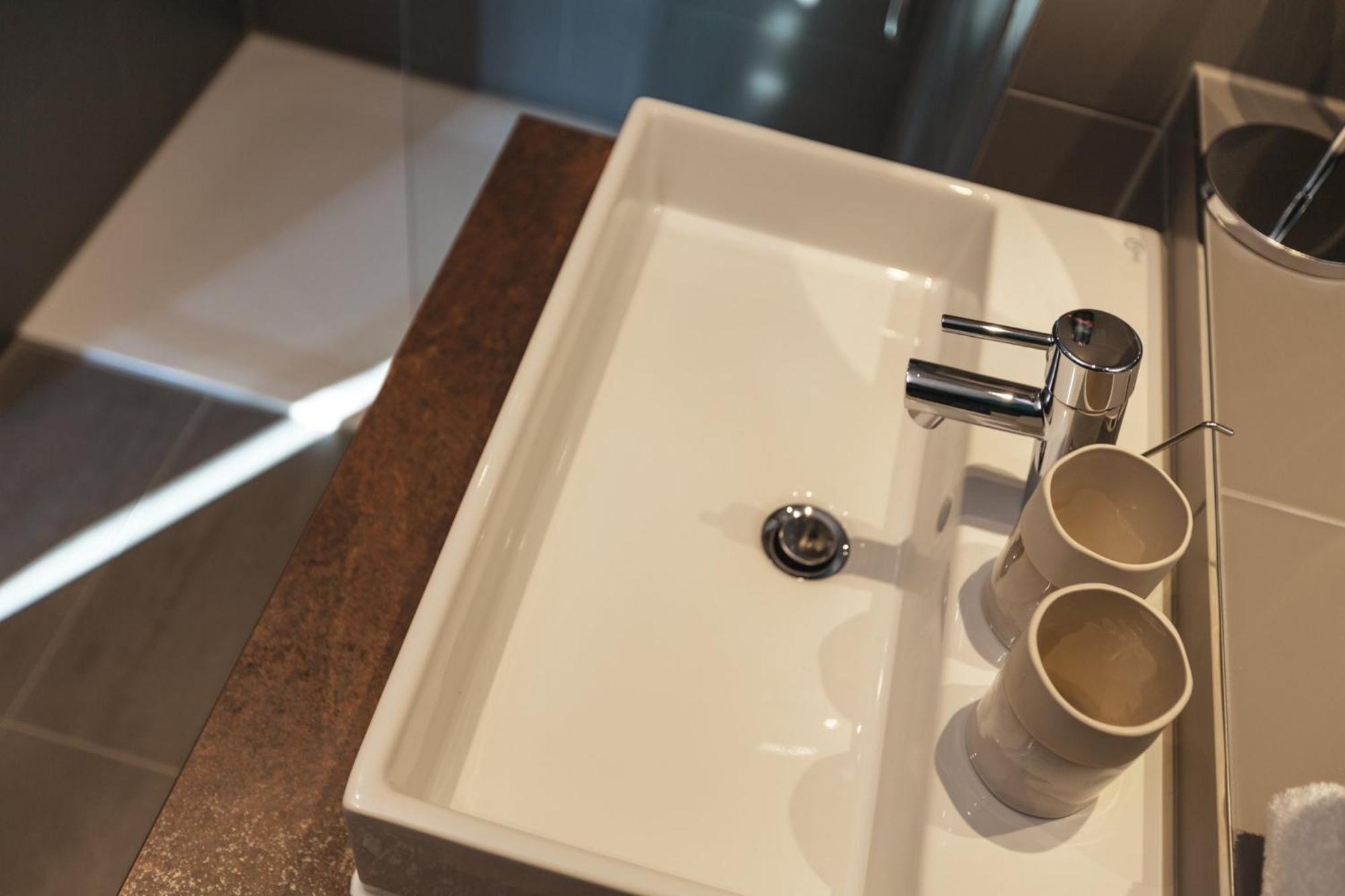 - The Niu, Bricks Eppendorf By Ihg 3* Hamburg-Harburg